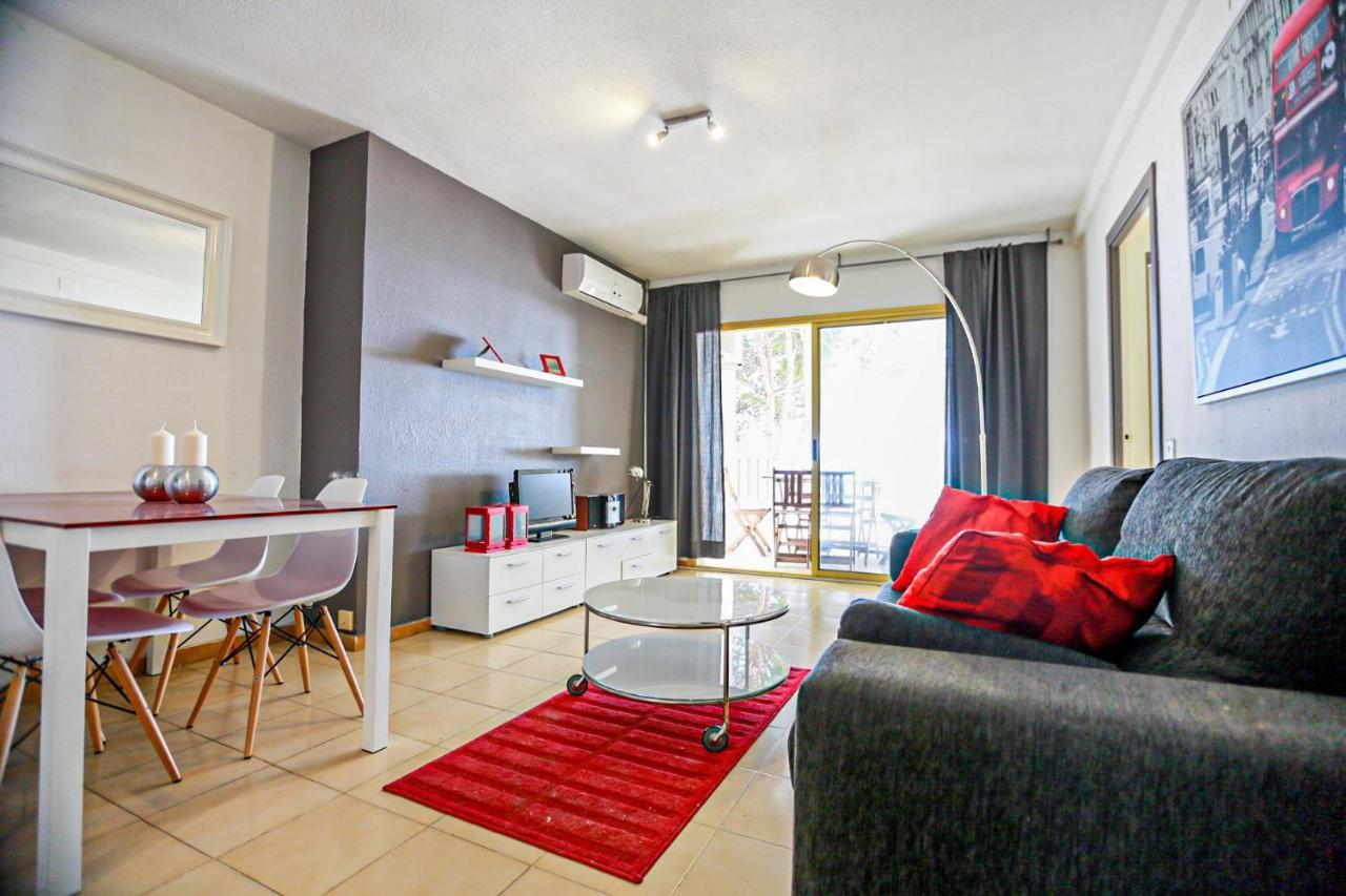 Playmar Litoral Costa Dorada - Only Families Apartment Cambrils Exterior photo