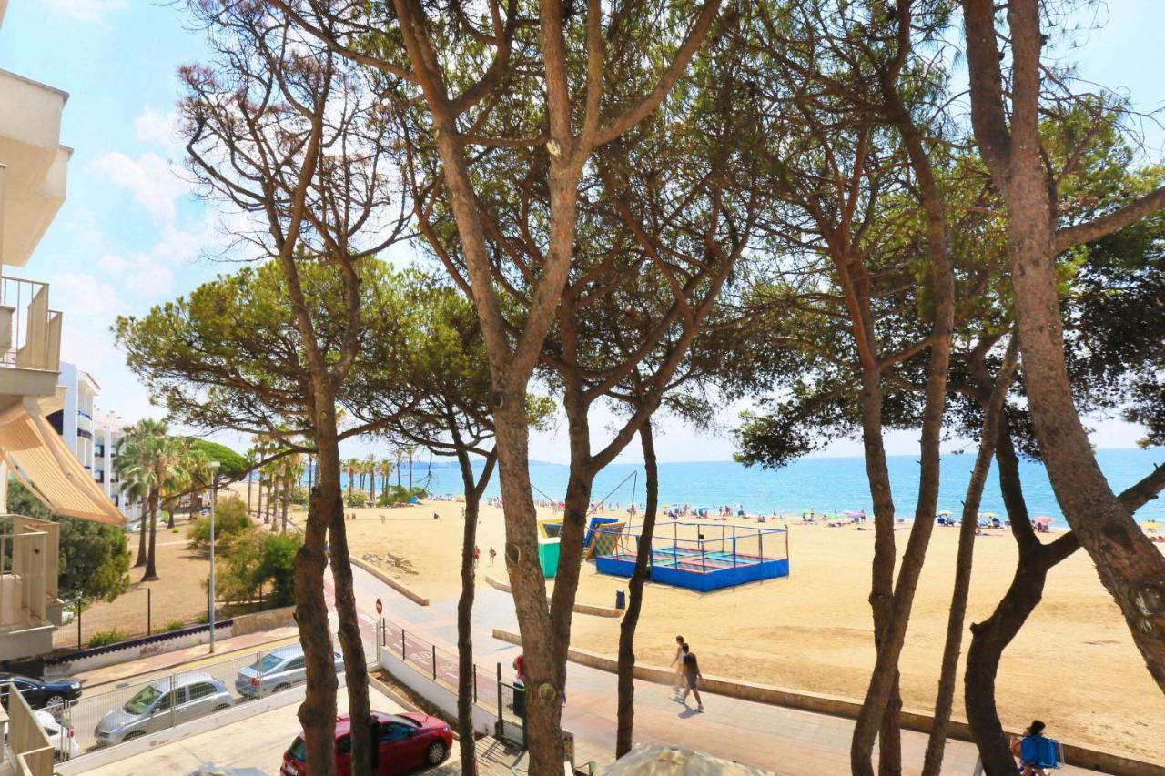 Playmar Litoral Costa Dorada - Only Families Apartment Cambrils Exterior photo